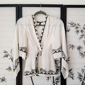 BCBG MAXAZRIA 100% silk blouse geometric top